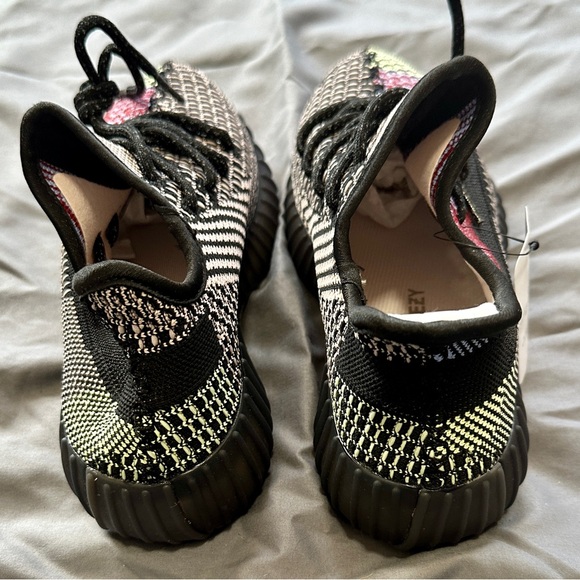 Multi colored Sneakers - Picture 5 of 8